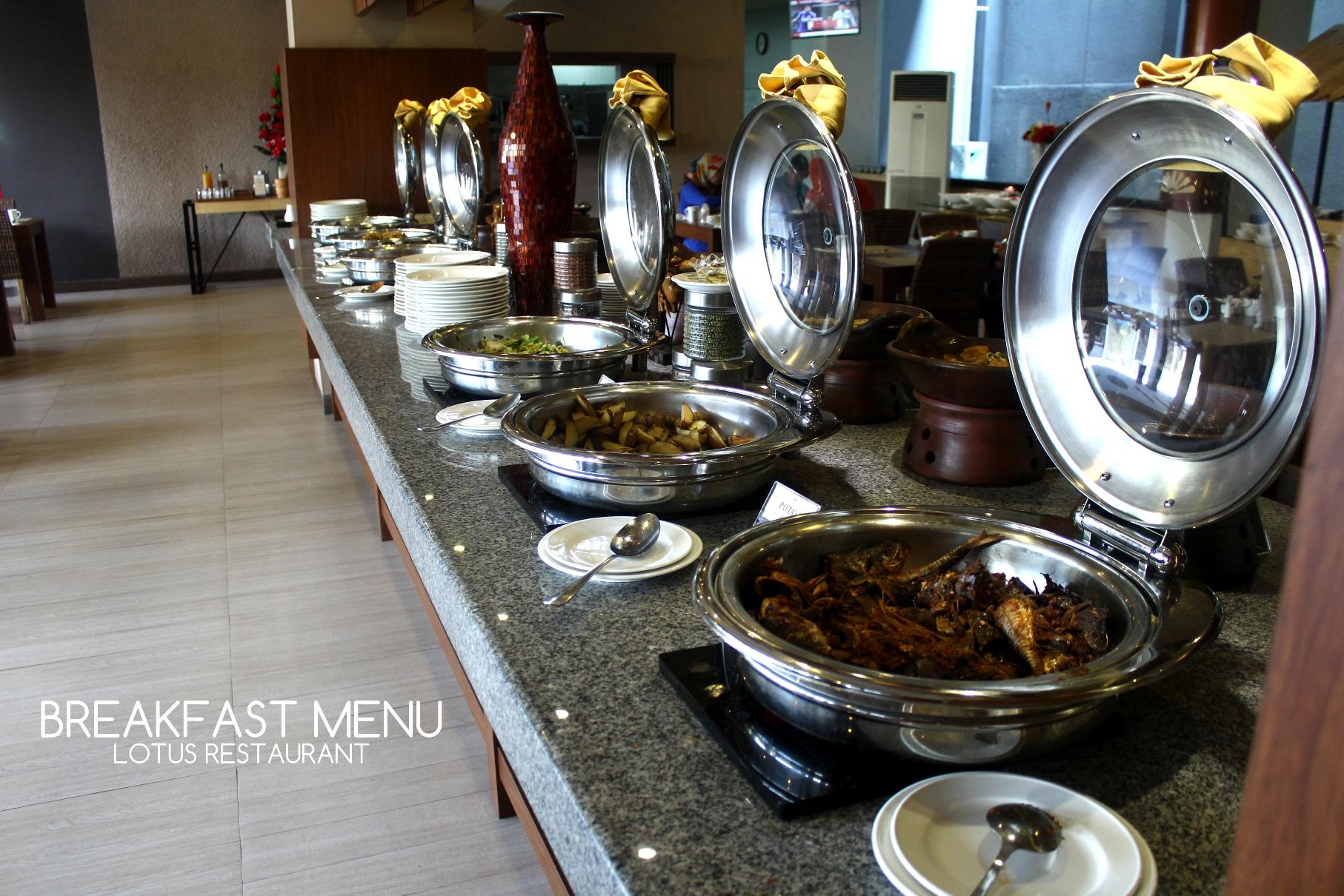 Crystal Lotus Hotel Yogyakarta Exterior photo