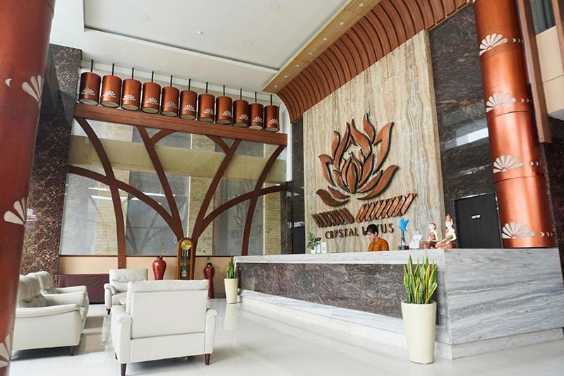 Crystal Lotus Hotel Yogyakarta Exterior photo